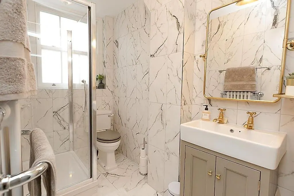 Lovely 2 Bed Apartment In Shoreditch On Quiet Side Street London
